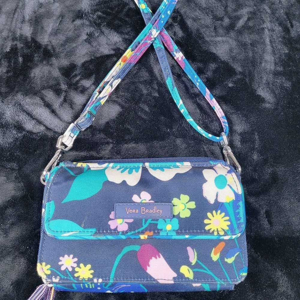 Vera Bradley Blue Floral Small Cross-Body Wallet 3 Compartments‎